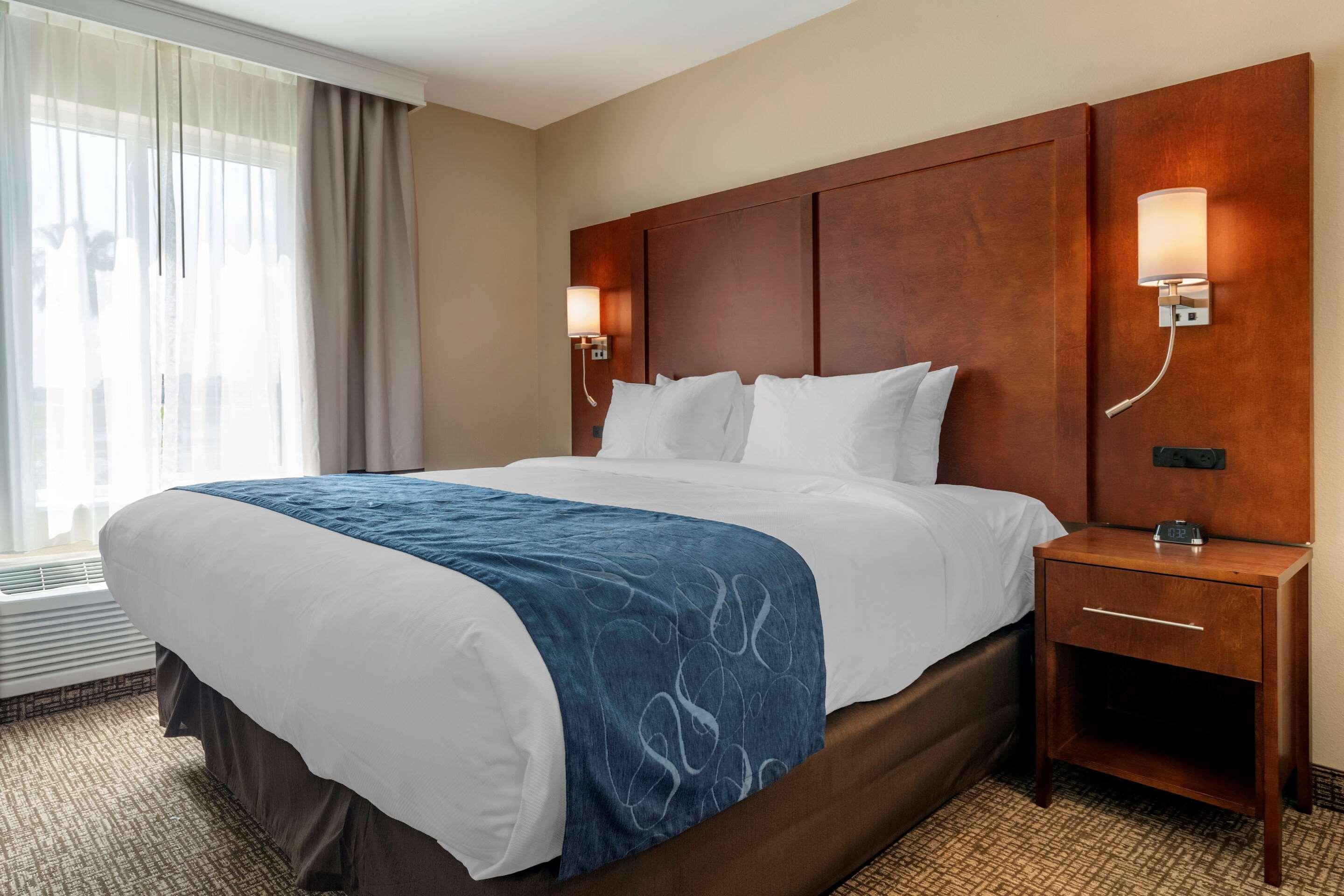 Comfort Suites Daytona Beach-Speedway Eksteriør bilde