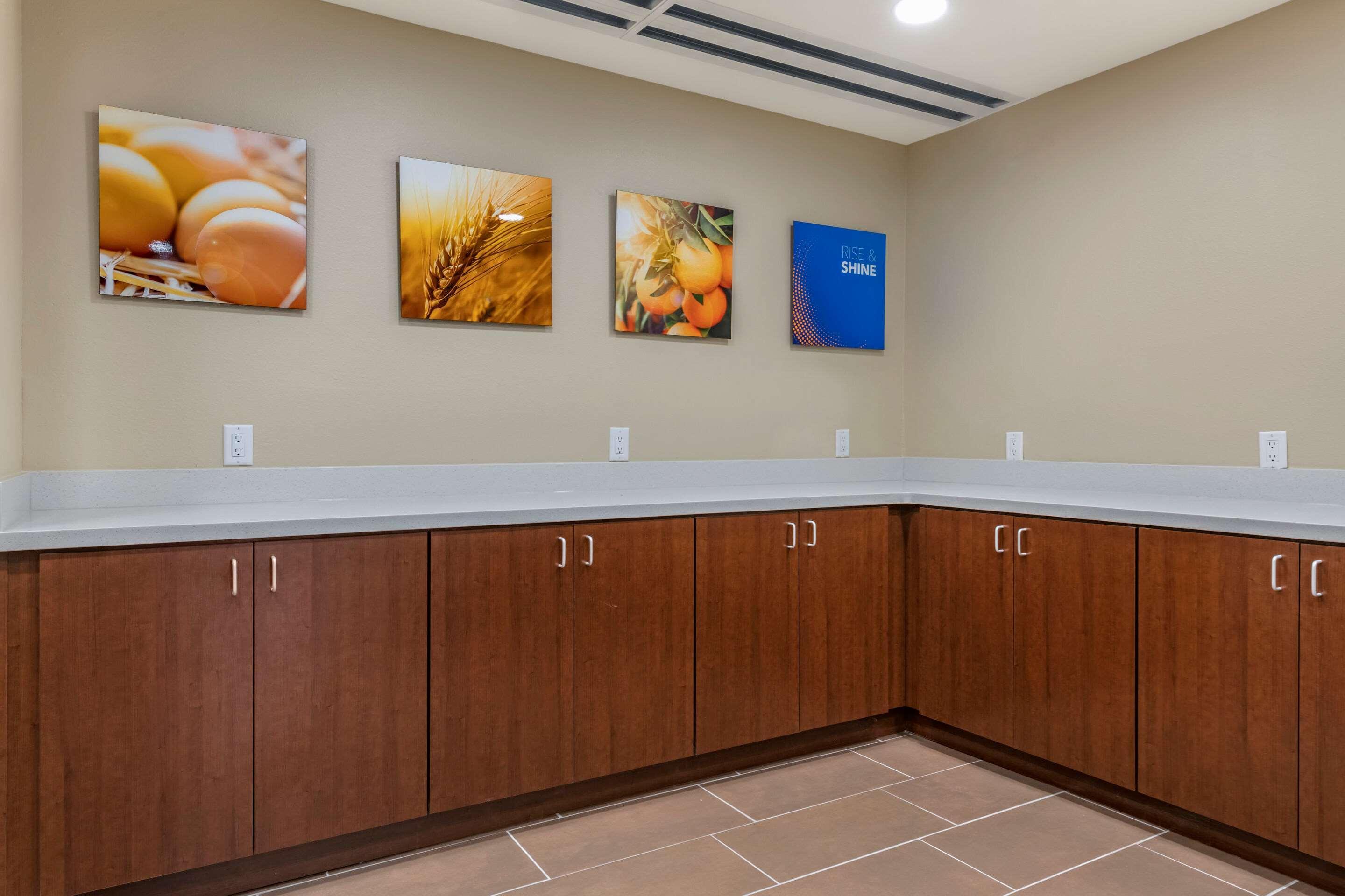 Comfort Suites Daytona Beach-Speedway Eksteriør bilde